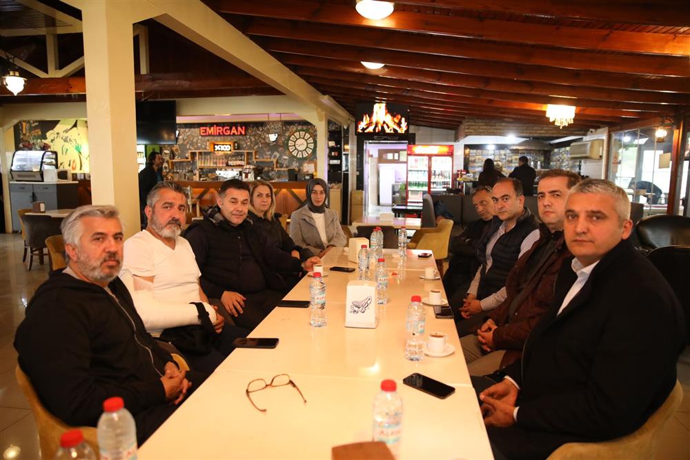 YÜCEL DEPREM BÖLGESİNDE 3 47134