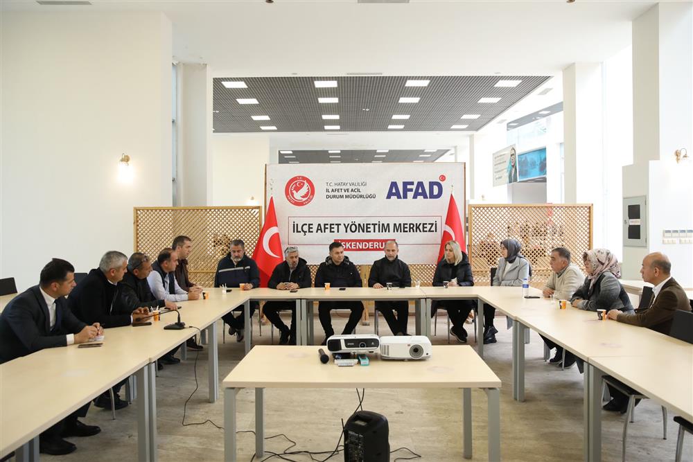 YÜCEL DEPREM BÖLGESİNDE 4 f6562