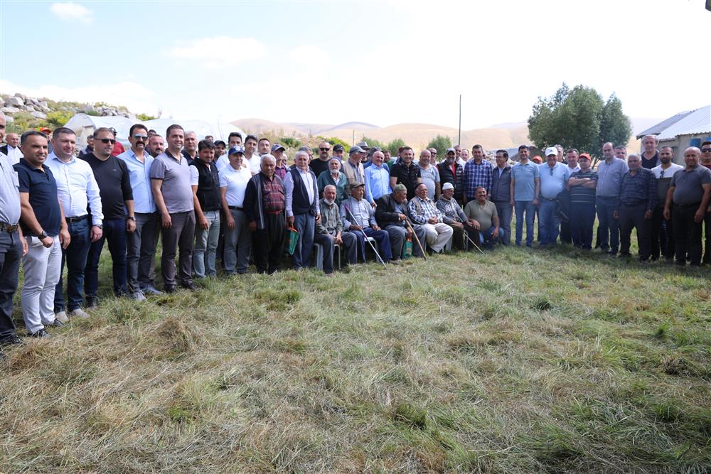 YÜCEL YAYALALARDA 6 f0bd8