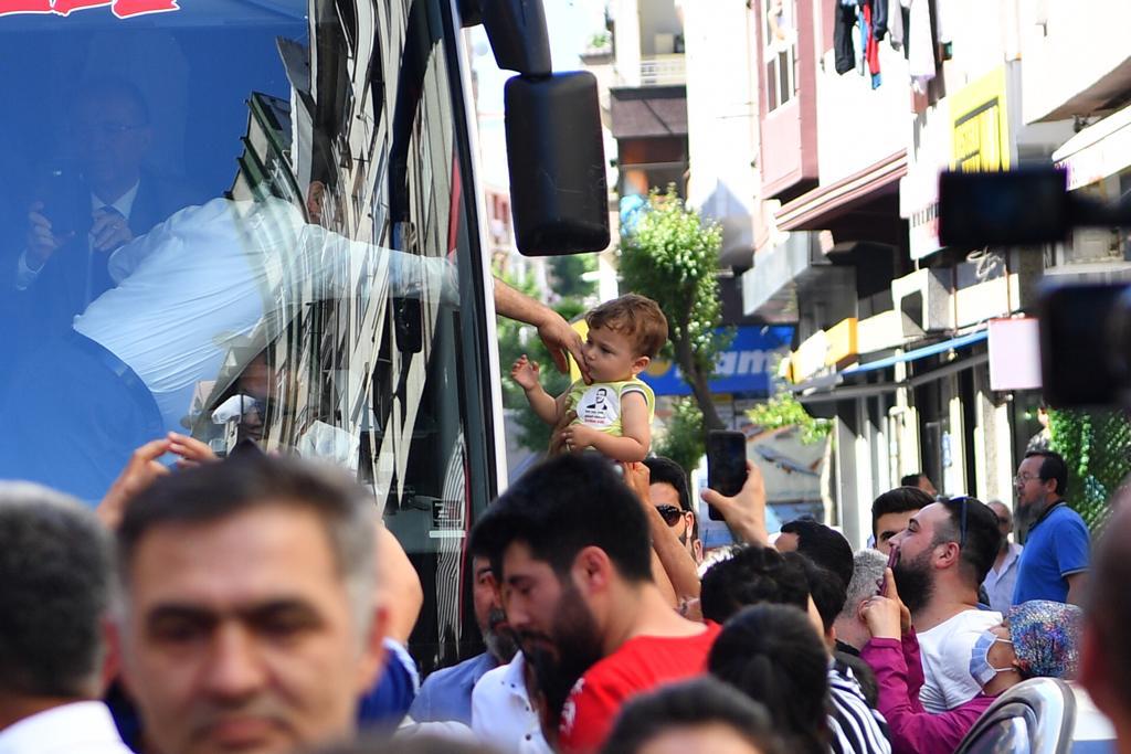 ZEYTİNBURNUNDA İMAMOĞLU 4 1559145313 PHOTO 2019 05 29 18 51 34 3 0bed5
