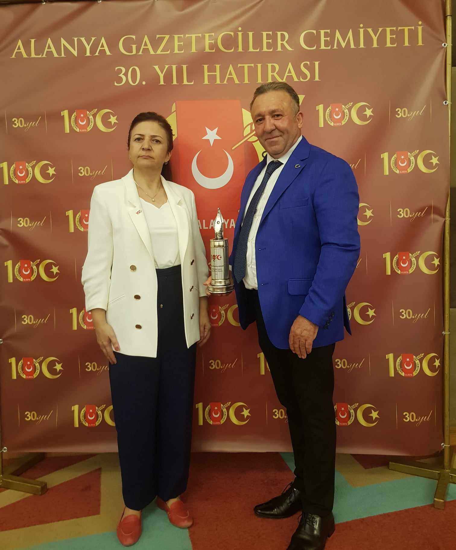 agc 2022 yılı ödül gecesi 13 GAYE BAŞKAN İLEjpg c36f5