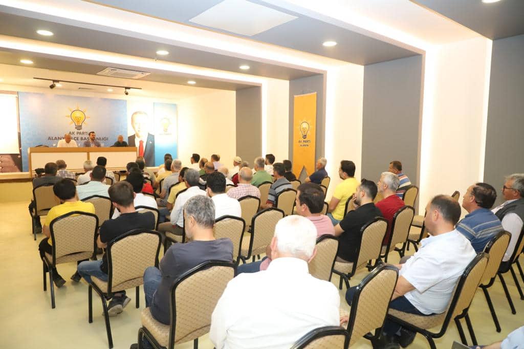 akp toplantı 2 863d7