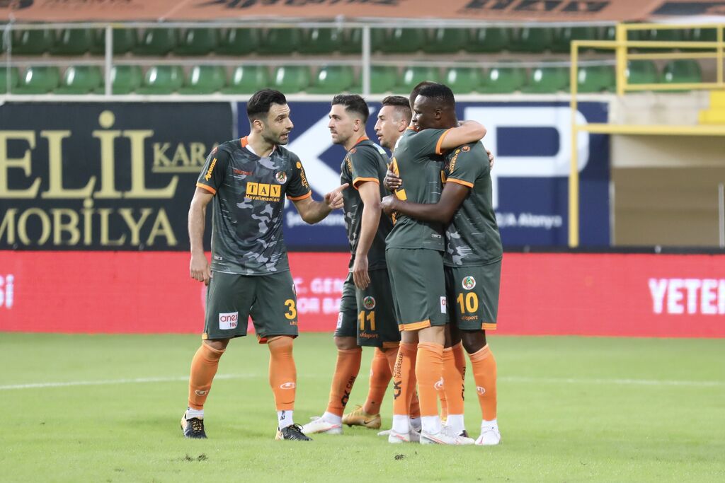 alanya karagümrük 6 Photo b692be08 a799 463c 970c 6e0d34d7a8694b5c 833d4