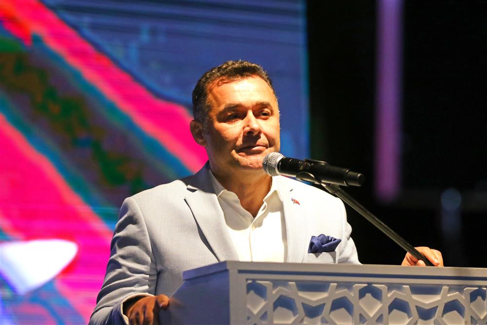 alanyada 19 mayıs coşkusu 2 başkan yücel 42b82