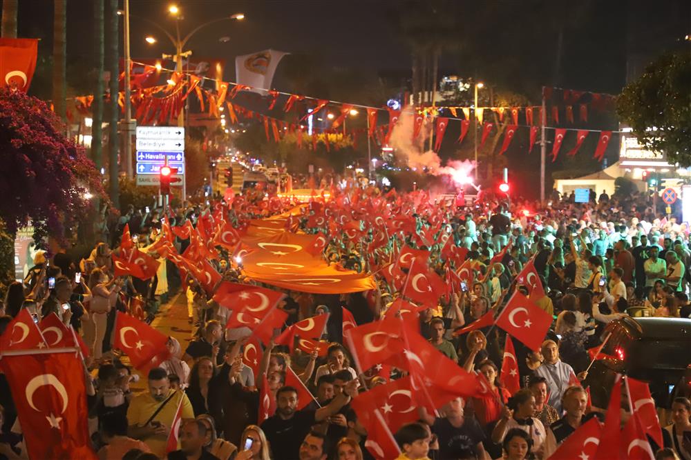 alanyada 19 mayıs coşkusu kortej b3cda