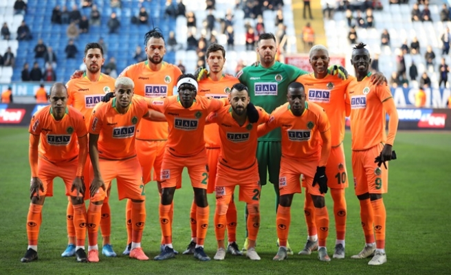 alanyaspordan depremzedelere yardim h42746 4e573 9daf8