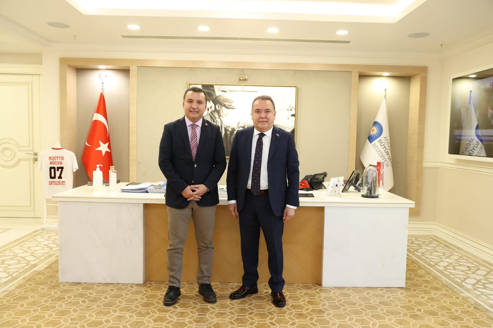 antalyalı gazeteciler ve böcek 3 56aba