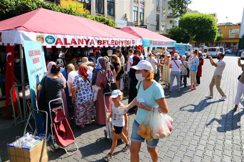 aşure dağıttı 3 80b94