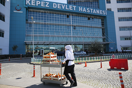b.c. 3 Büyükşehirden yoğun bakım personellerine C vitamini 6 af136
