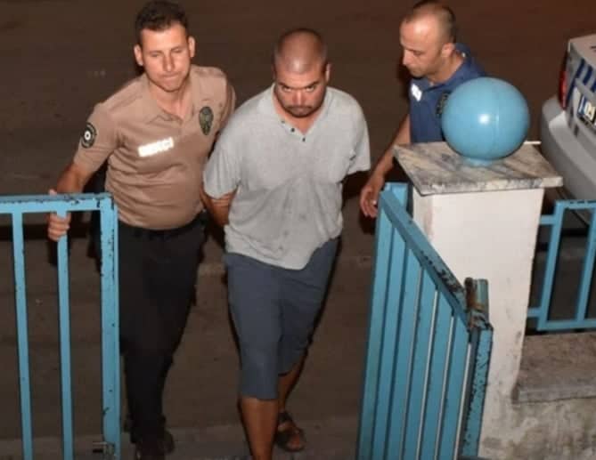 babasını döverek öldürdü 12 f6358