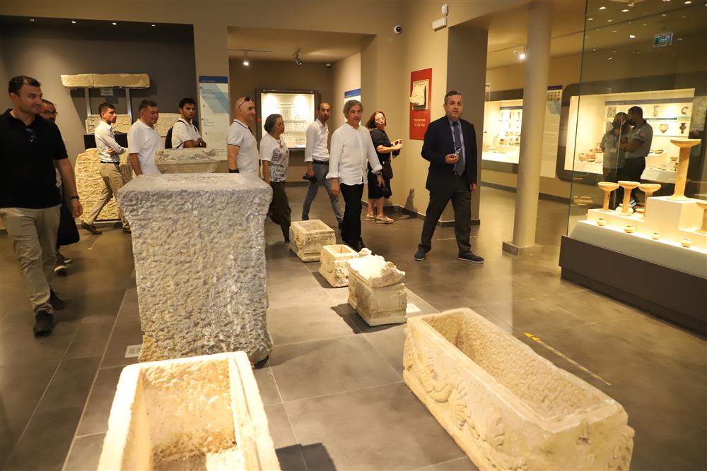 bakan yardımcıcı 3 59060