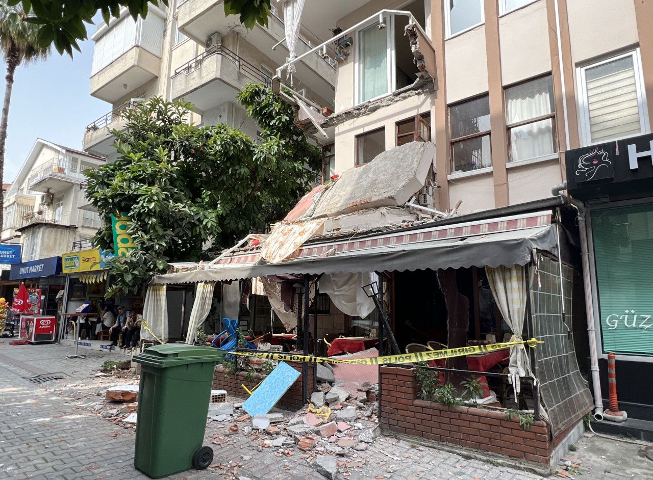 balkon çöktü 4 8d47b