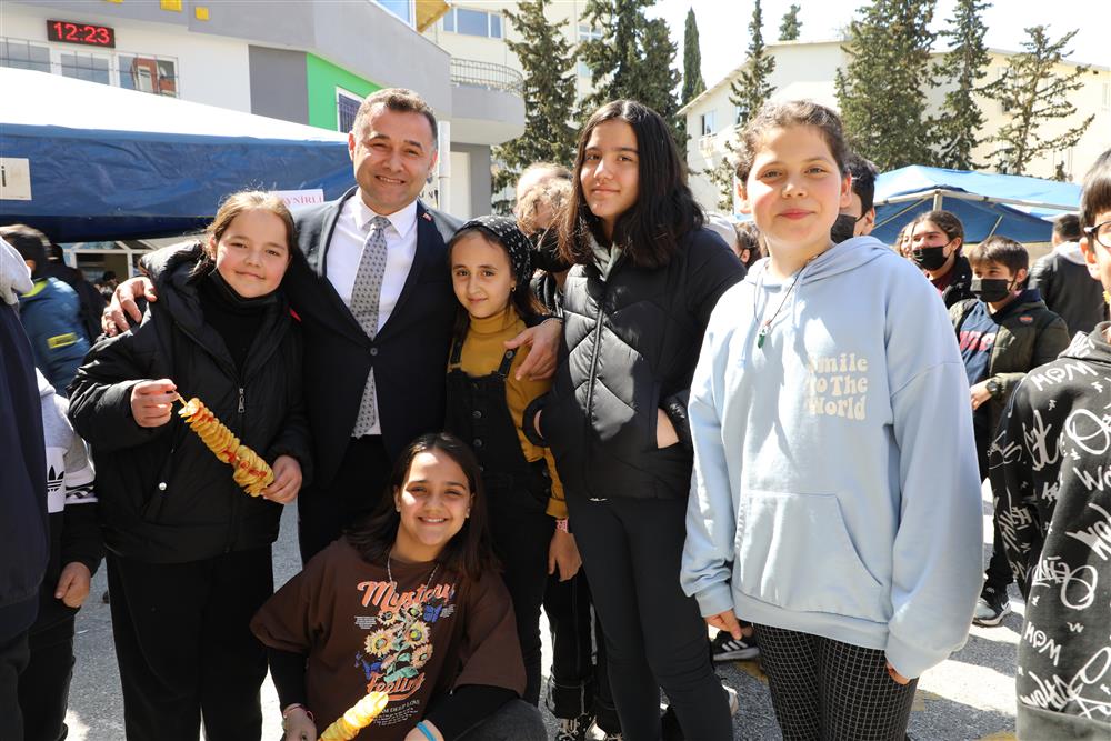 başkan yücelden 23 Nisan daveti 3 362b2