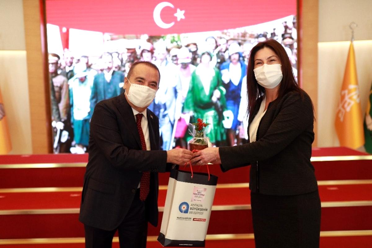 böcek kadınlarla 2 ef13f
