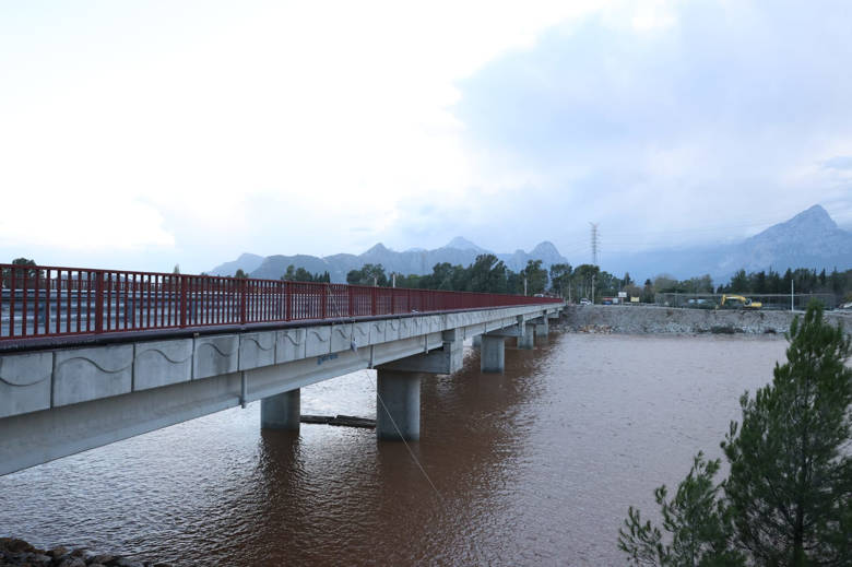 böcek karaman köprüsünü inceledi 2 331c3