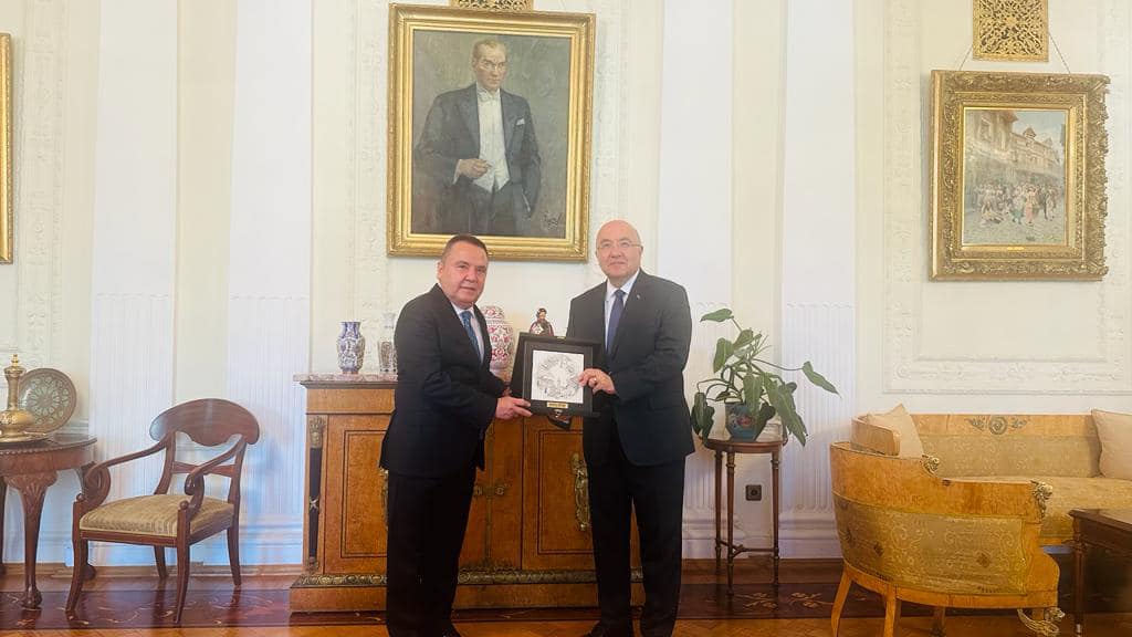 böcek moskovada 3jpg 0bf36