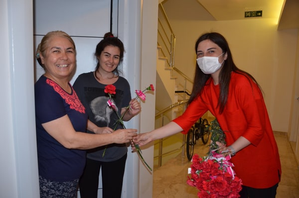 böceğin anneler günü çiçeği 5 96417461 2628155824173913 2541380630634037248 n a8b04