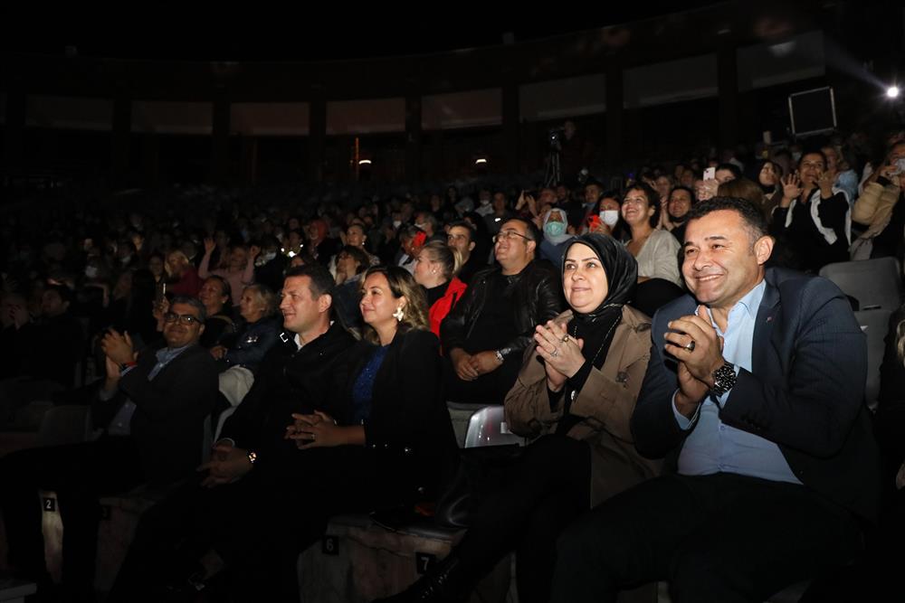 cenk eren ve sağlıkçılar 4 b399b