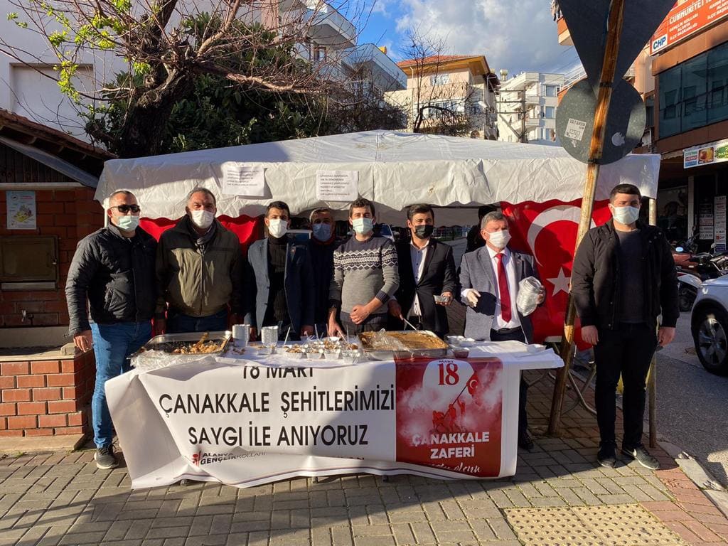 chp helva dağıttı 2 b9102