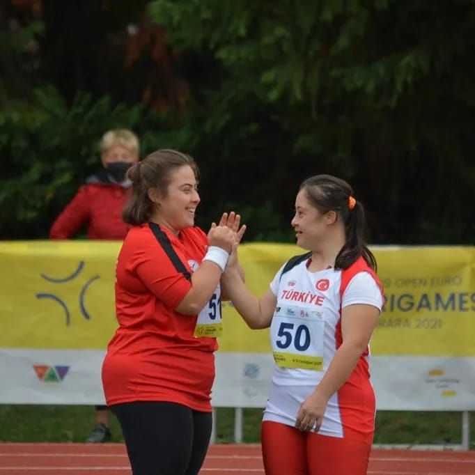 dilara şampiyon 904b1