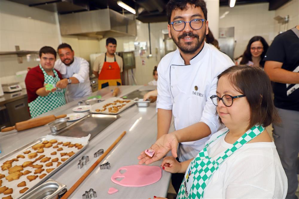 down sendromlu 3 8ceea