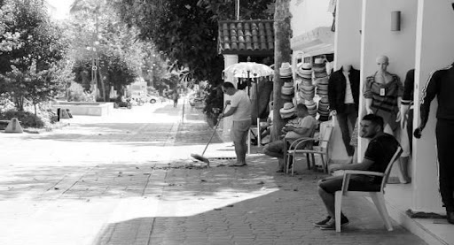 esnaf boş oturuyorunnamed 87018