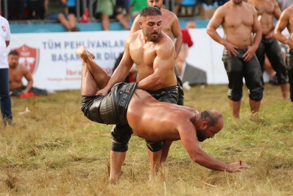 gökbel güreşleri sona erdi3 2c8ca