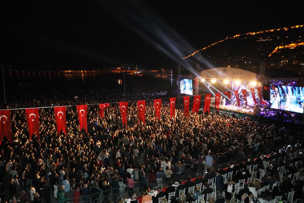 gülben ergen konseri 2 b9685