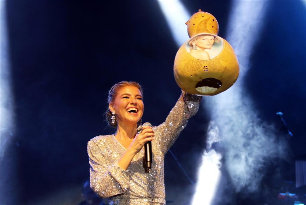 gülben ergen konseri 6 d4dab