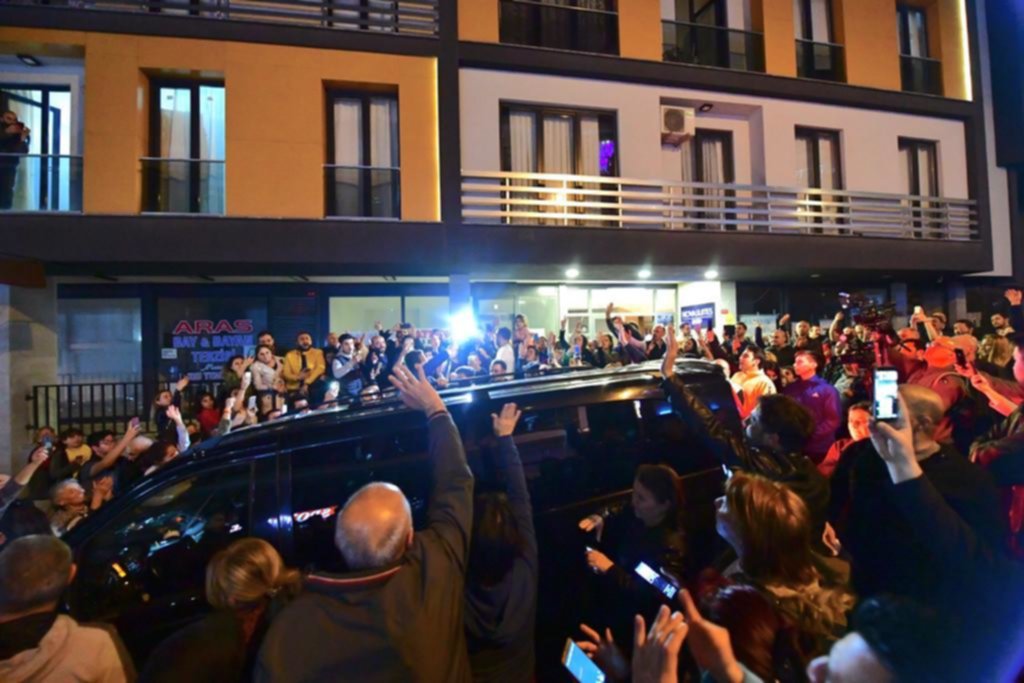 imamoğlu 8 PHOTO 2019 05 09 21 49 21 1 27215