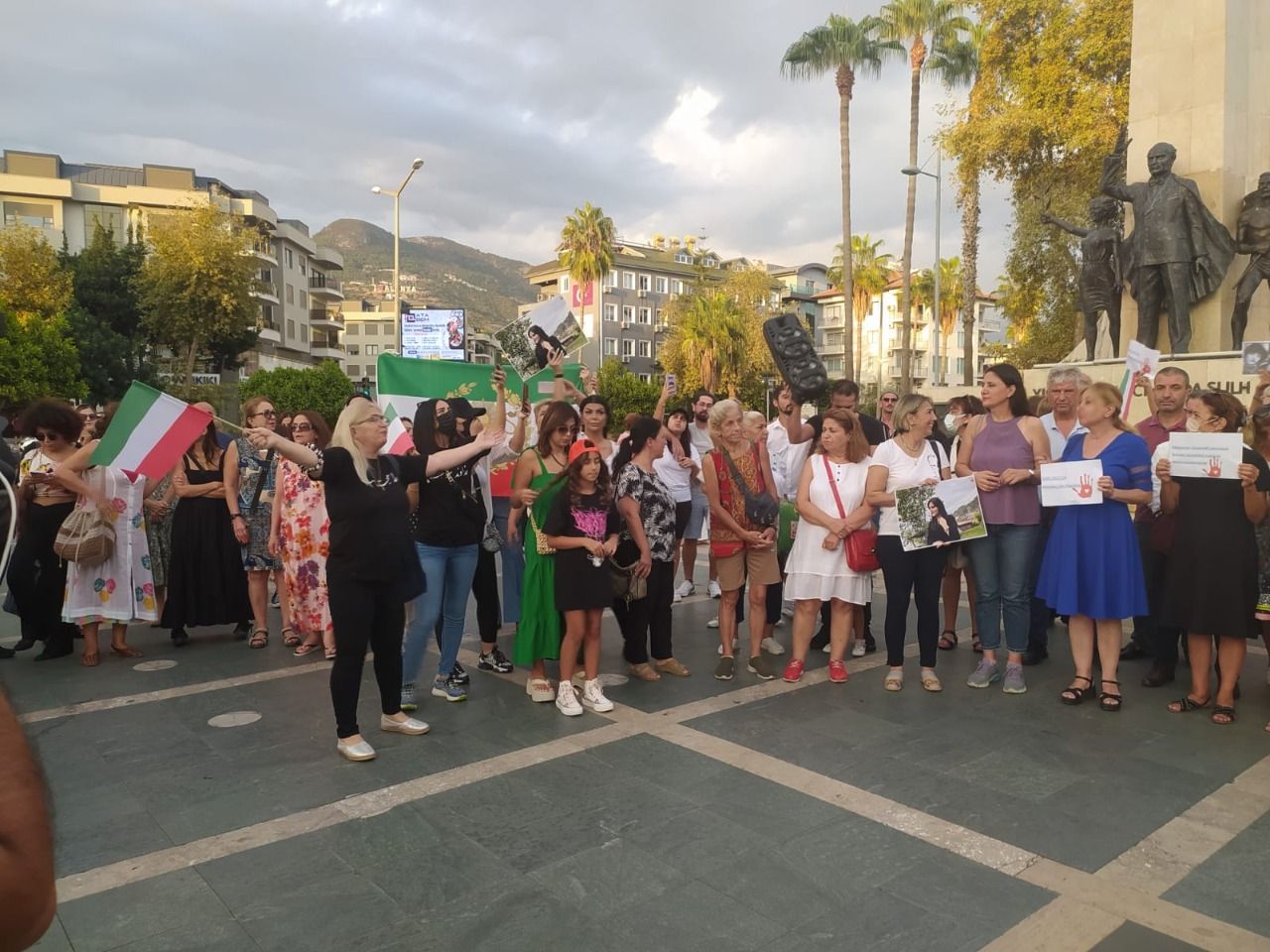 iranlı kadınlatr 2 d9dbd