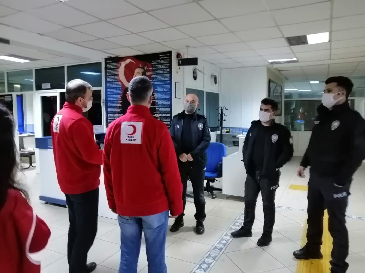 kızıalydan polise ikram 3 c9a96