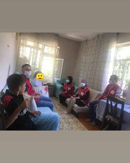 kızılay giydirdi 2 101200974 399636627660185 4682126406954516480 n 79e18