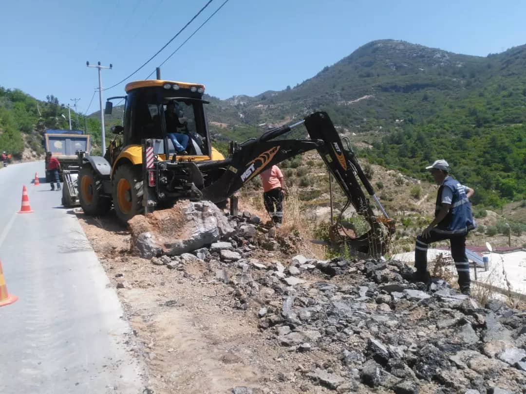 mahalle yollarına bakım 2 47c01