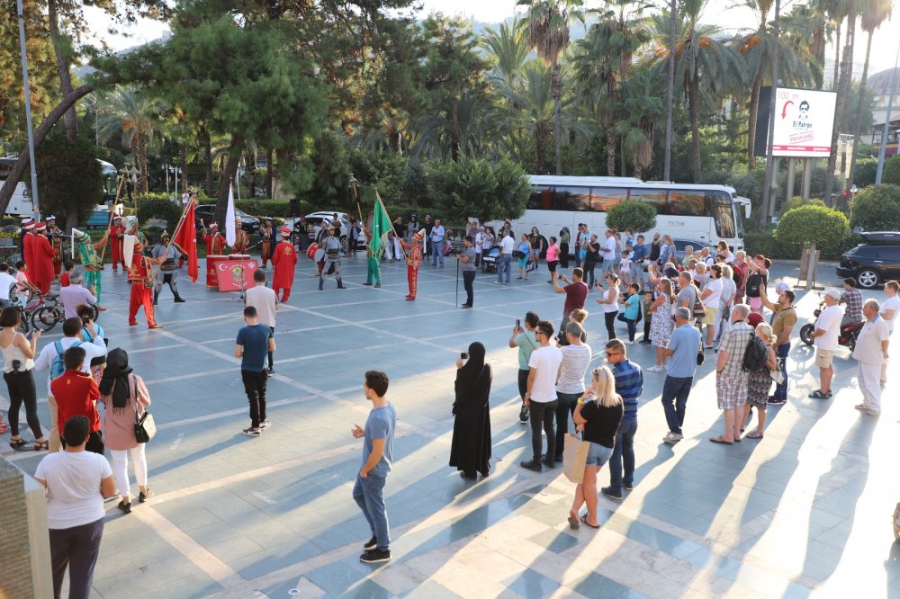 mehter 3 75a51250 d363 4302 b895 0ad29eea20fb 4747a