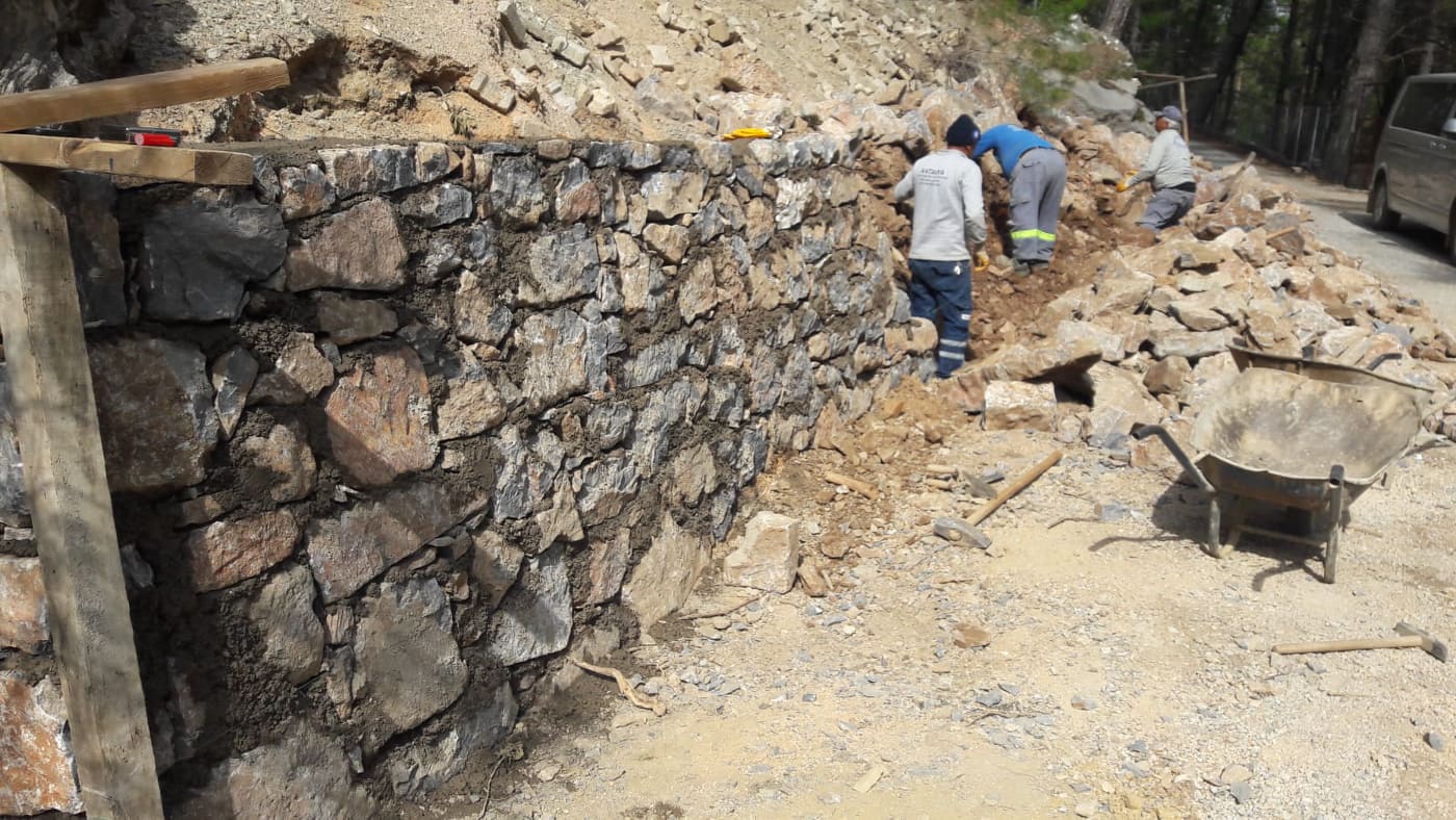 mezarlık duvarı 3 8cfc5