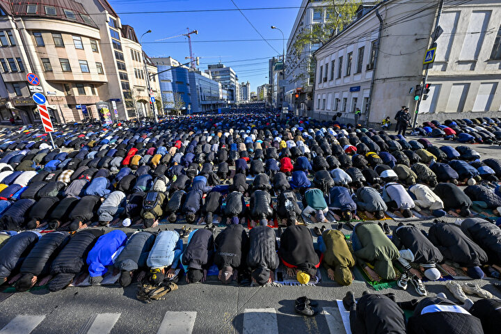 moskovada namaz 4 ed933