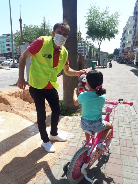 muhittin ve oyuncak 1 96656194 538101827101198 6958285561450725376 n 5b4d5