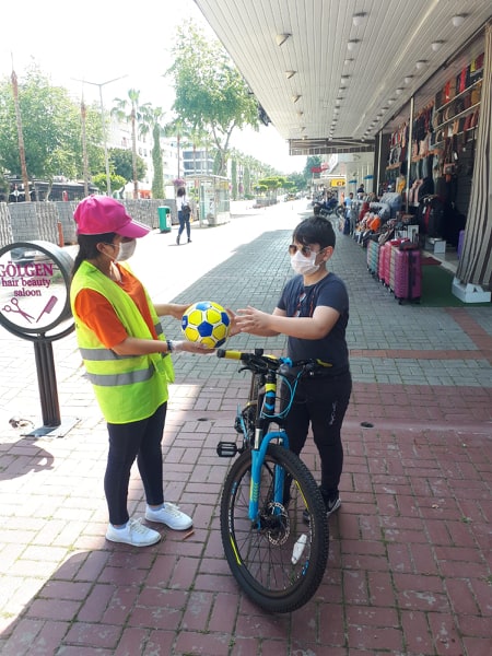 muhittin ve oyuncak 2 96847486 237057997738221 8016838731824627712 n 1ae5d