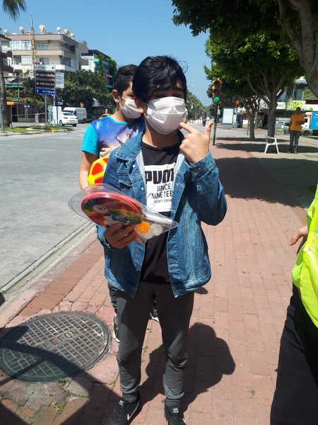 muhittin ve oyuncak 3 96844287 594663358071559 841222439307313152 n 29b2b