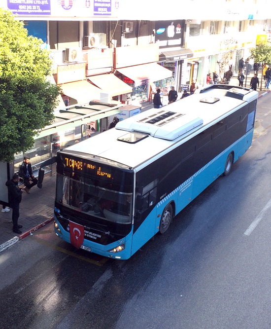 otobüslerde bayrak 3 Antalyada toplu ulaşım araçalır bayrakla donatıldı 28f04
