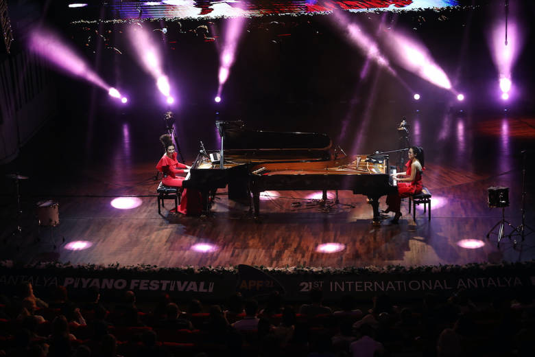 piyano kraliçeleri 1 dc11f