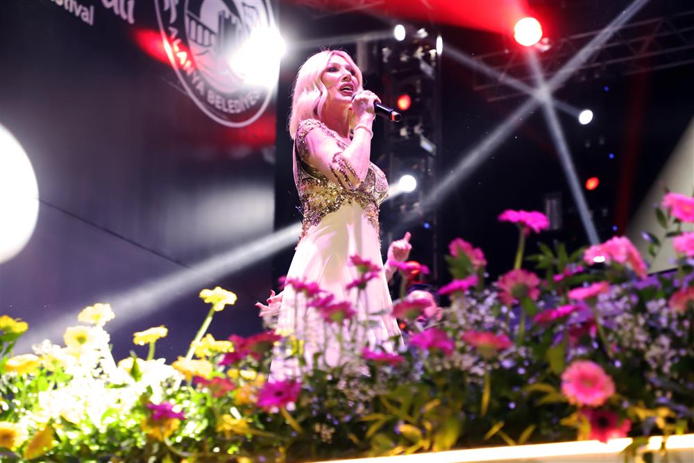 seda sayan konseri 3 1b66e