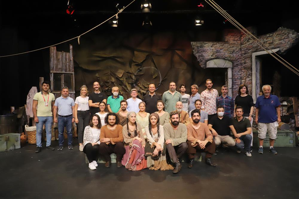 tiyatroya ödül 5 6436d