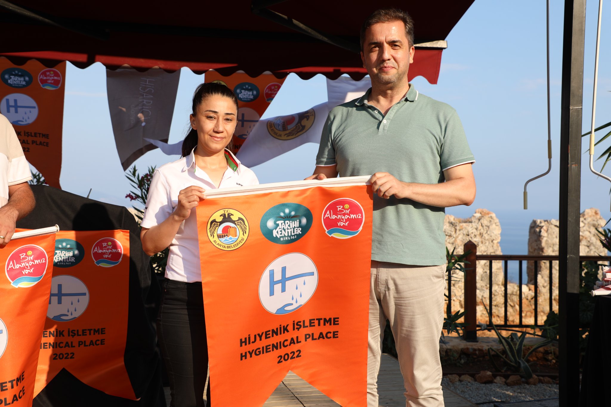 turuncu bayrak 44 e0dd6