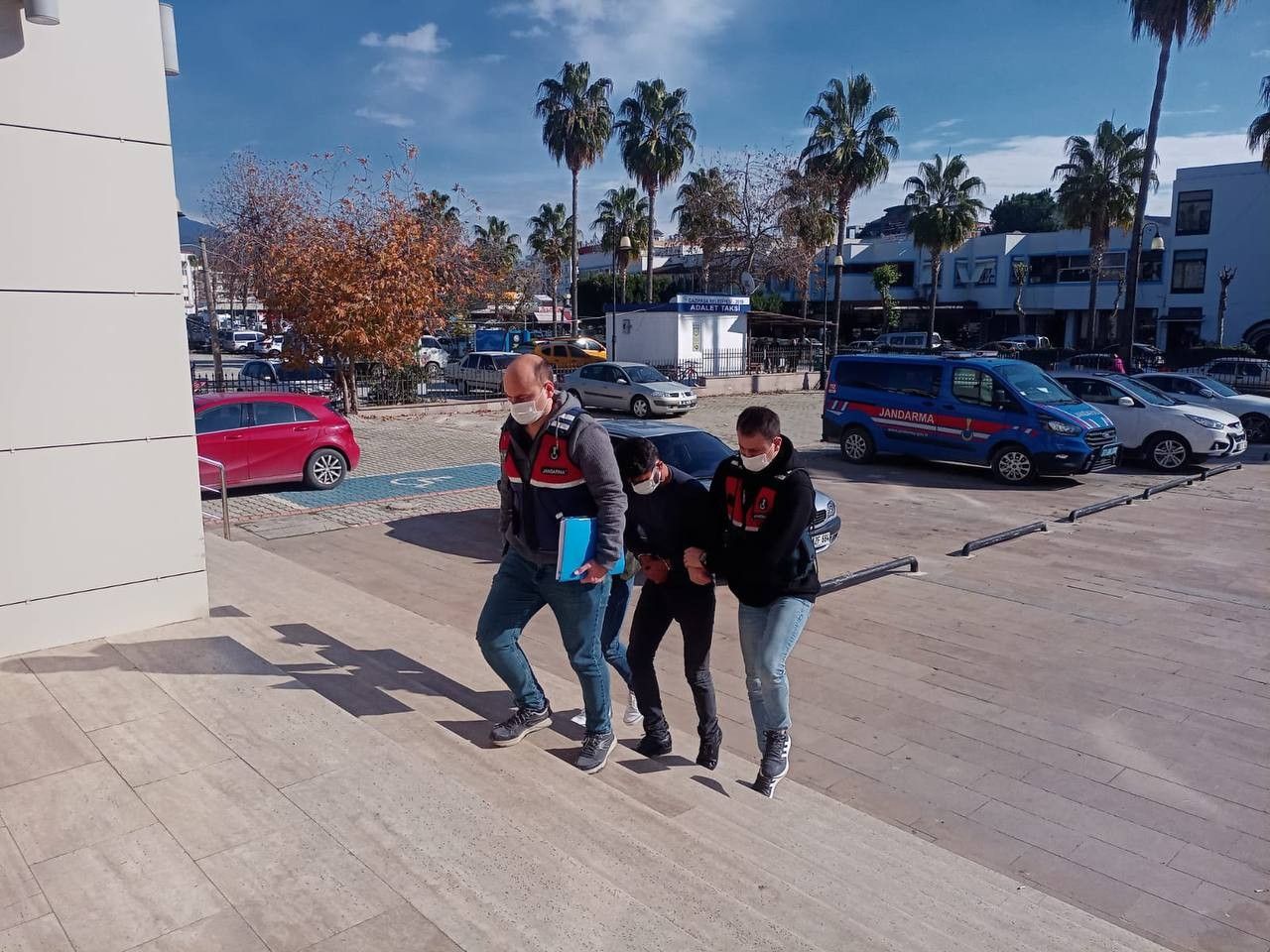 tutuklandılar 4 90119