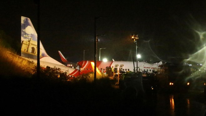 uçak 2 ye bölündü 2 anfbxdsjxUCQgB77peyjPA b4aa5