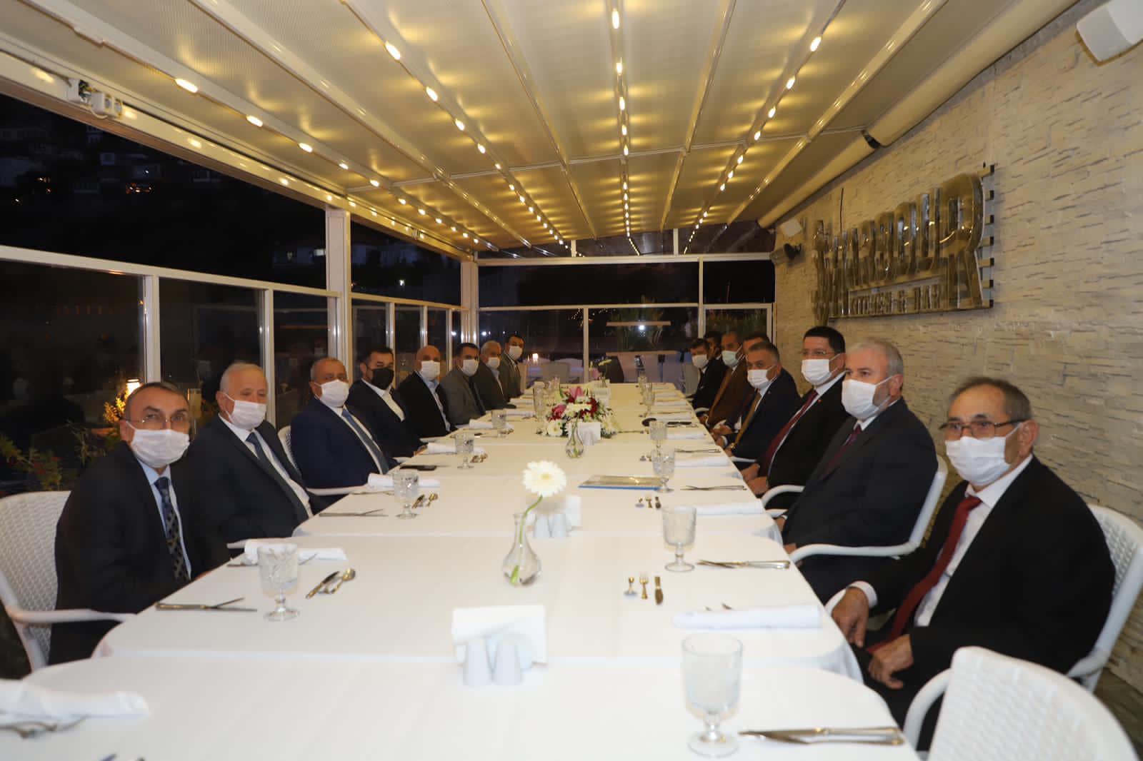 vali ve stklar 2 126050065 5055625967845957 7632560954078342094 o 9b4e8