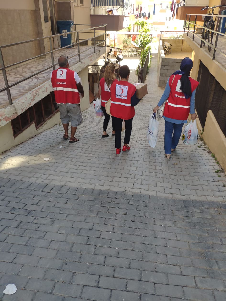 yanan eve kızılay desteği 6 8a3c7