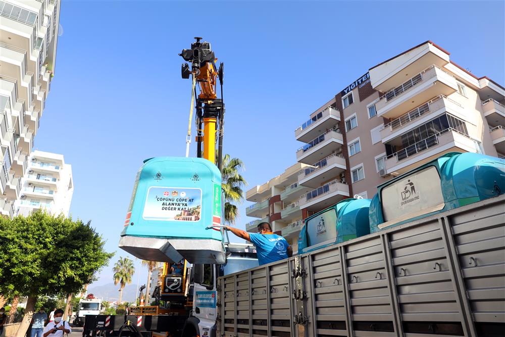 yere çöp 2 719890752637031168 3a252